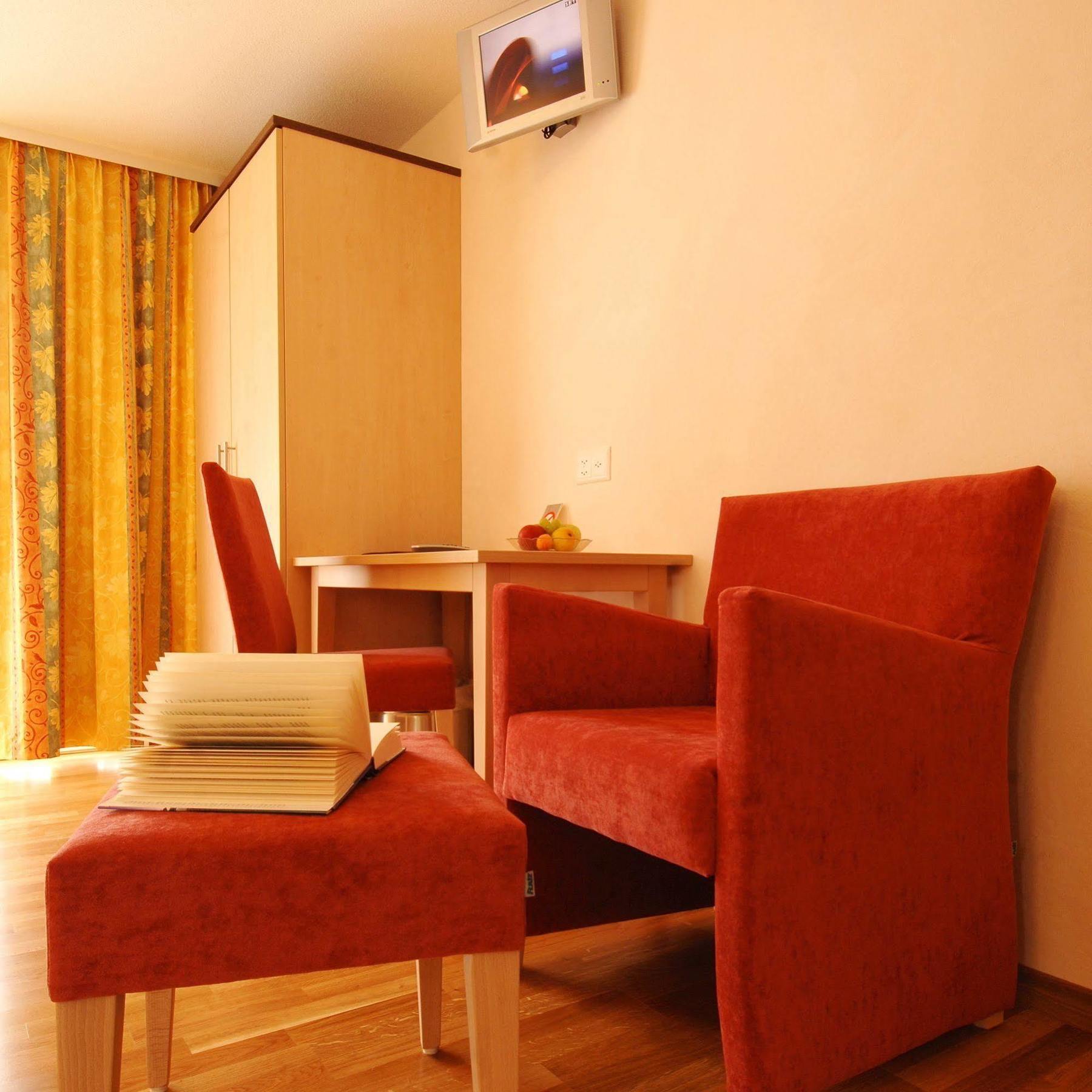 Hotel Viktoria-Leukerbad-Therme Kültér fotó